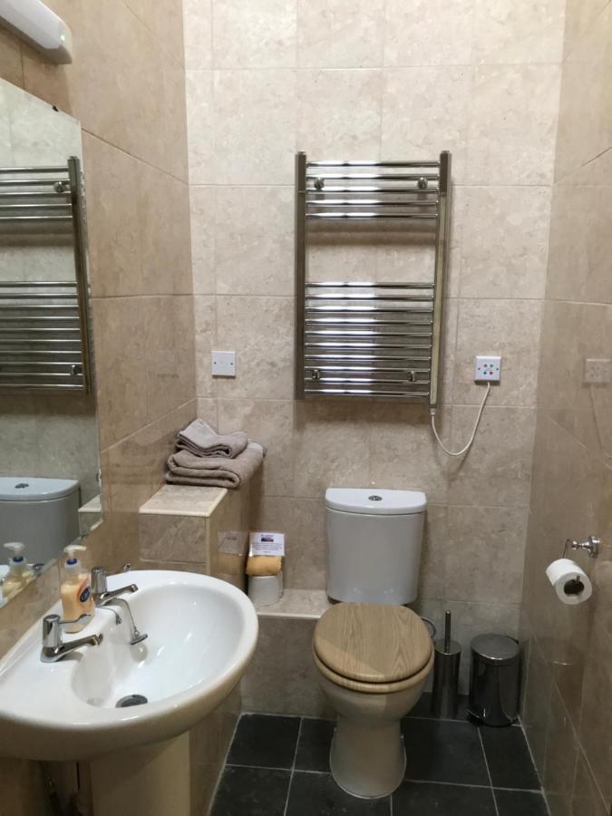 Nuneaton - Cottage - Sleeps 2 - Parking - Garden Luaran gambar